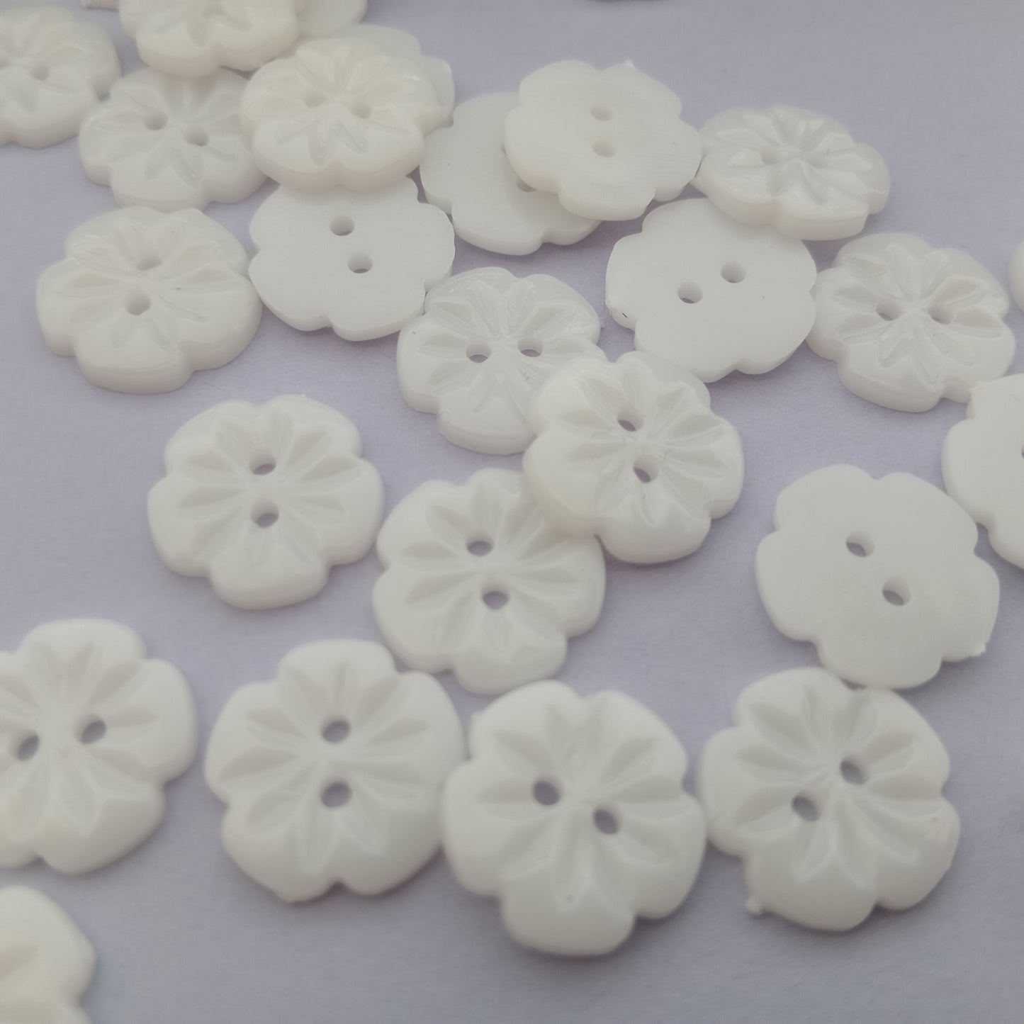 White Flower Shaped Buttons 15mm (5/8") White Flower Sewing Buttons for Girls and Baby Clothing