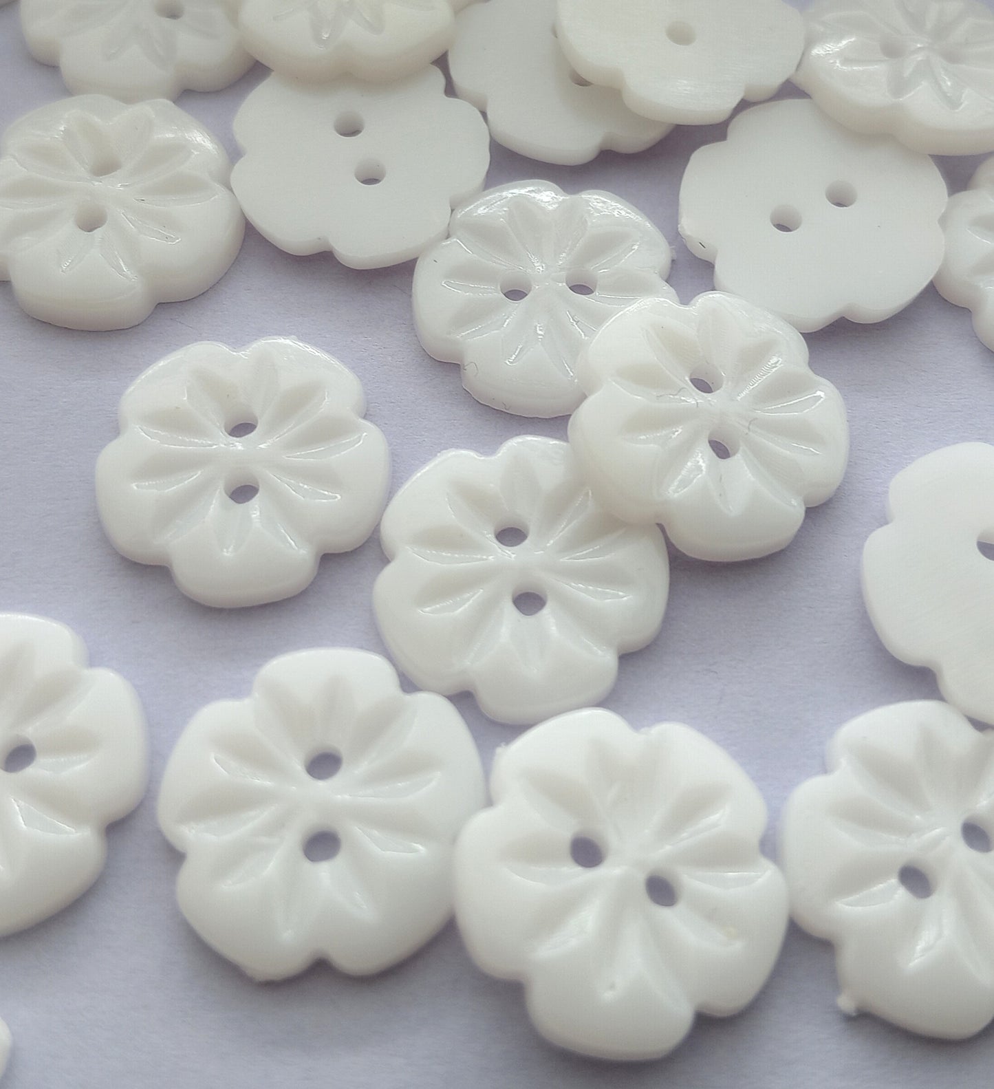 White Flower Shaped Buttons 15mm (5/8") White Flower Sewing Buttons for Girls and Baby Clothing