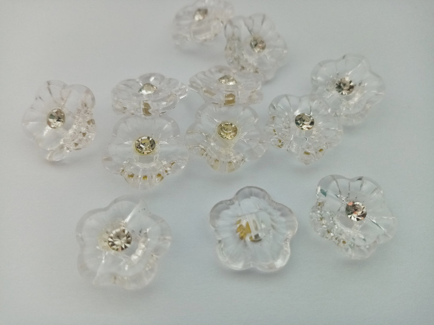 Clear Flower Buttons with Rhinestone 15mm (5'8") Flower Shaped Sewing Buttons for Women's and Girls' Clothing and crafts