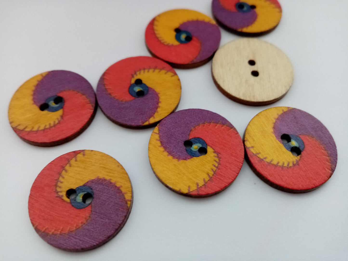 10 Wood Spiral Sewing Buttons 25mm (1") Abstract Focal Buttons for Clothing and Crafts