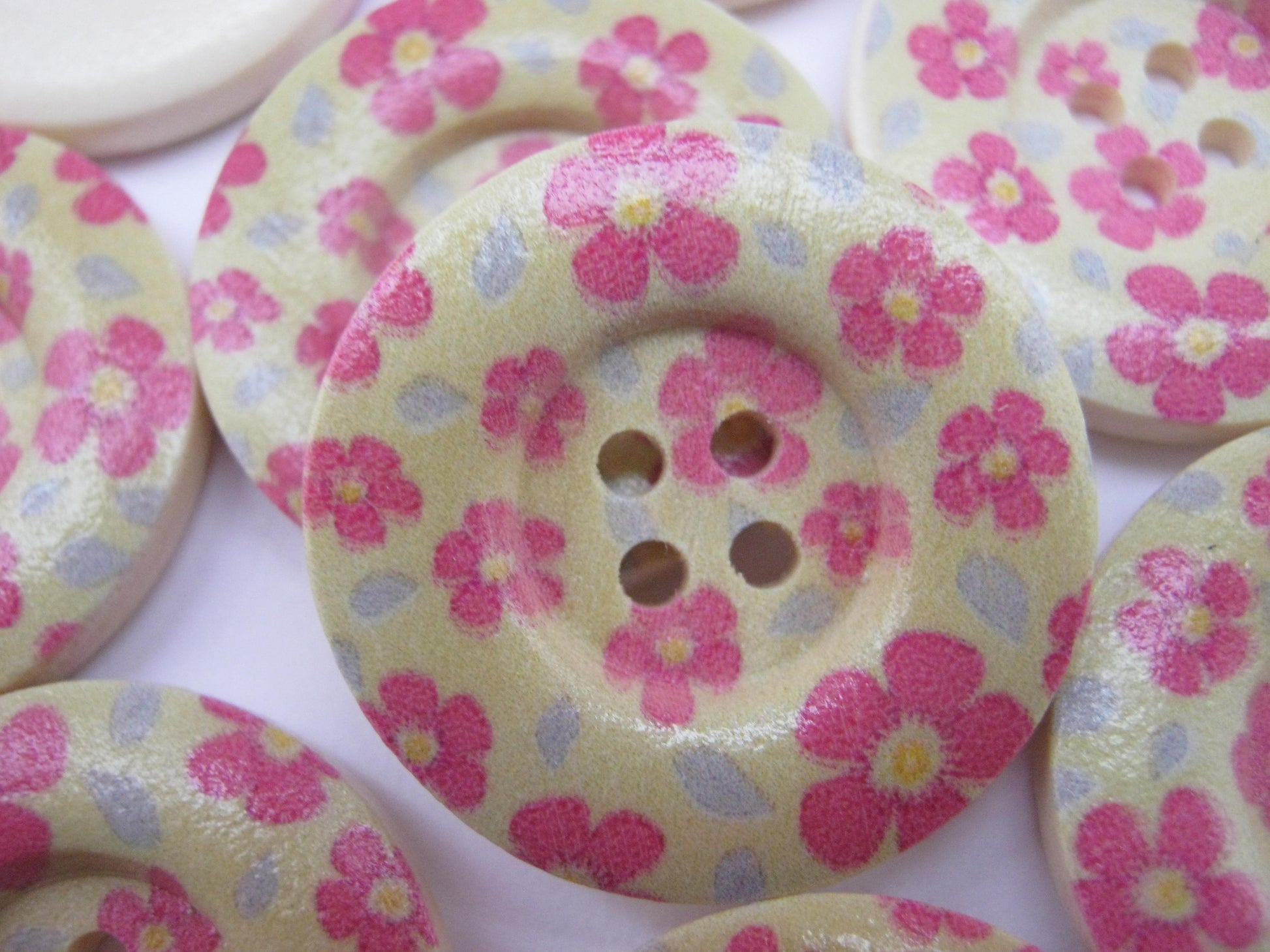 8 Green and Pink Floral Buttons 25mm (1") Wood Flower Sewing Buttons for Clothing and Crafts